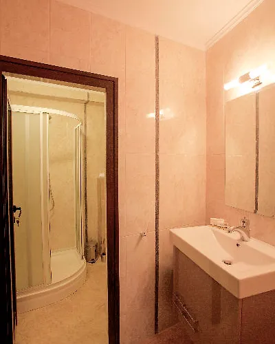 Old House In Kapana Area בית הארחה